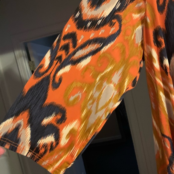 Blaze a trail in this 3X bright orange/gold print - Picture 4 of 6